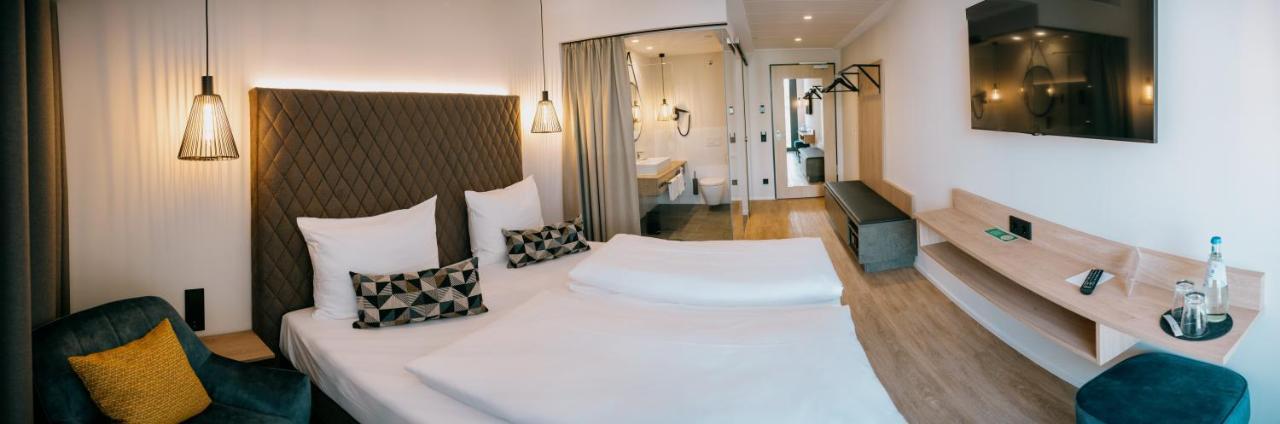 Loom Hotel & Skybar Eislingen Exterior foto