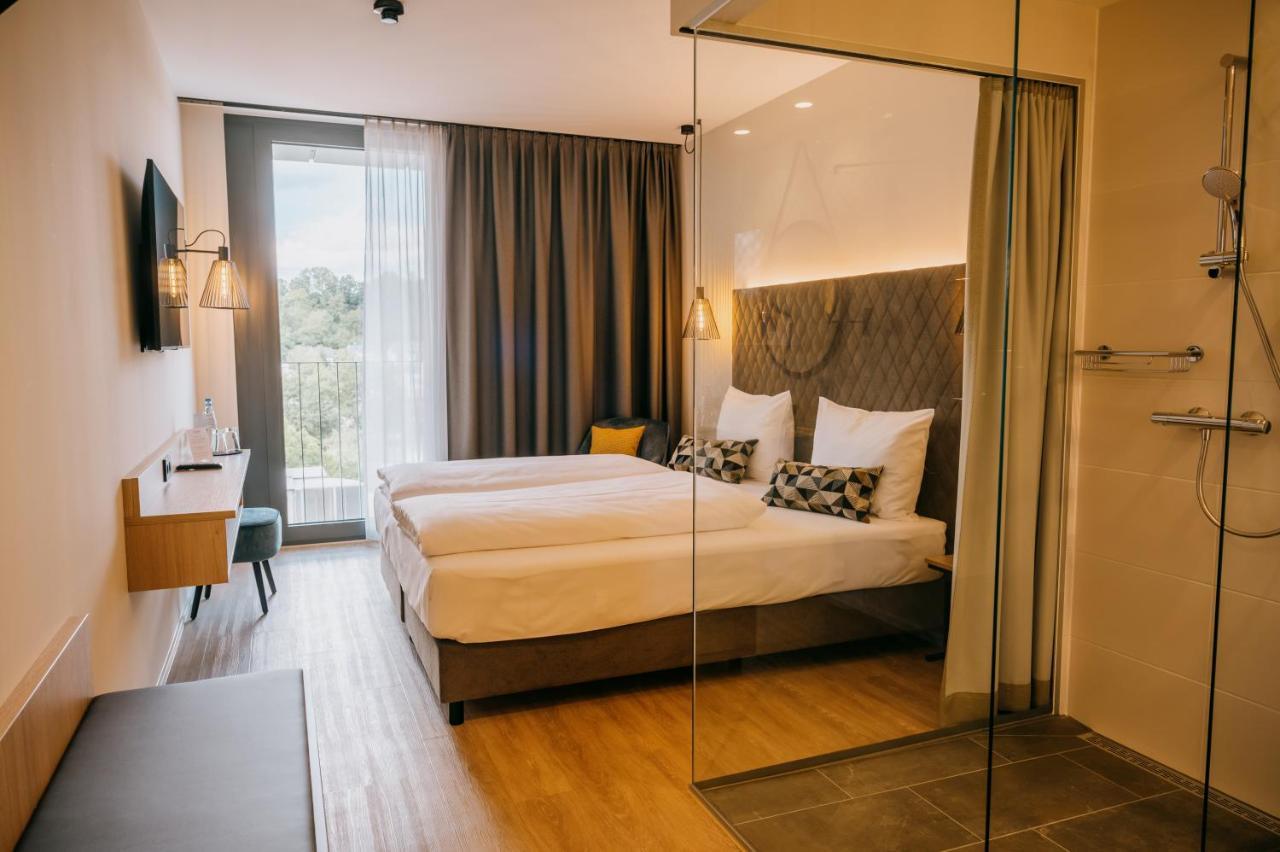 Loom Hotel & Skybar Eislingen Exterior foto